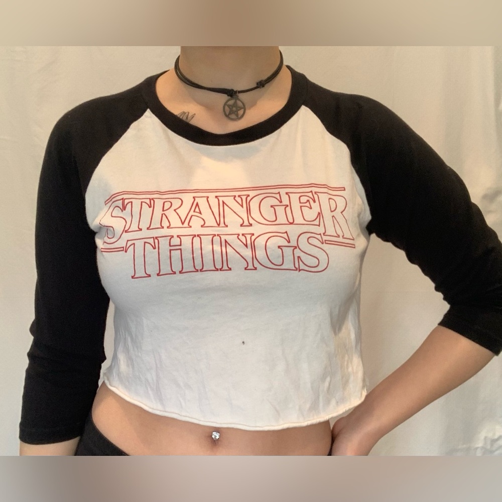 Stranger Things Hot Topic black and white baseball tee crop top